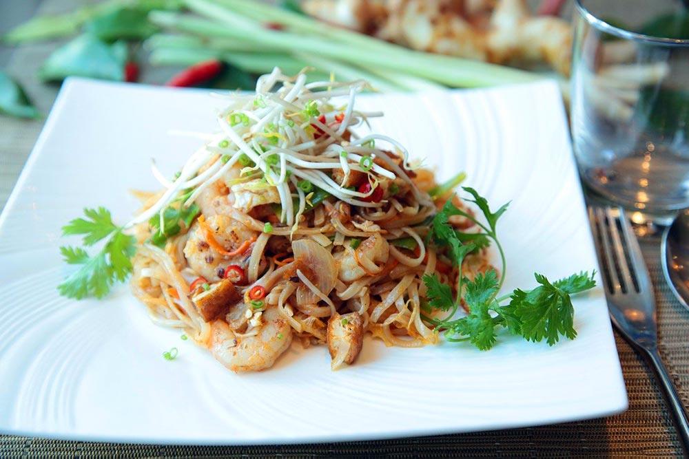Pineapple Shrimp Noodle Bowls