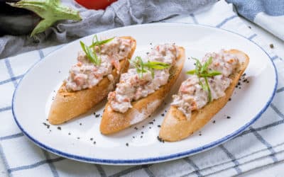 Holiday Appetizers: Chili & Garlic Crab Crostini